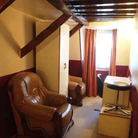 Hotel Du Pont Neuf